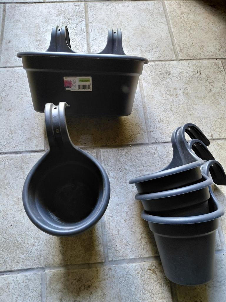 Pvc balkon-hangpotten, 4 enkele + 1 dubbele., Tuin en Terras, Ophalen, Balkon