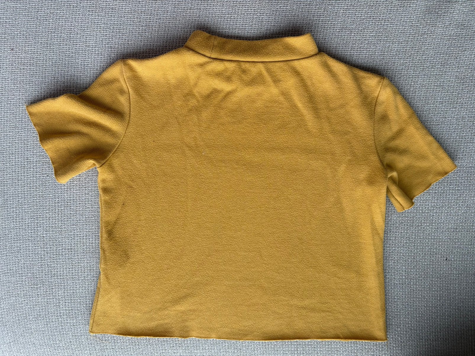Dessus moutarde CM Zara taille 40, Kleding | Dames, T-shirts, Ophalen of Verzenden, Gedragen