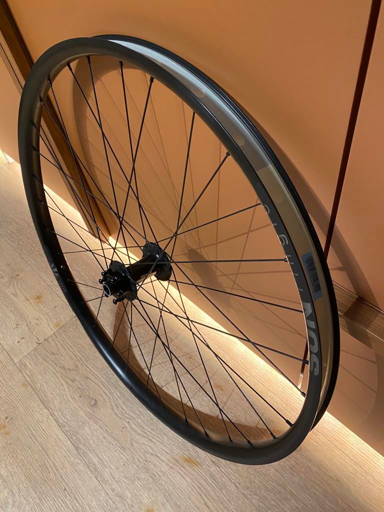 Voorwiel 29 inch 110x15 boost, Fietsen en Brommers, Zo goed als nieuw, Aluminium, Mountainbike, Ophalen