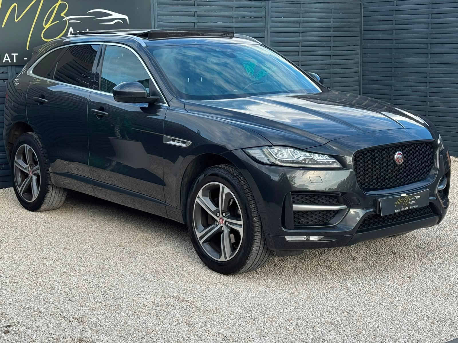 Jaguar F-Pace 2.0 D Edition R-Sport*/*TOIT OUVRANT+CARNET*/*, Cuir, Argent ou Gris, Euro 6, Entreprise