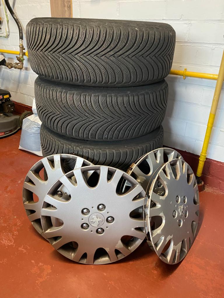 Winterbanden set op stalen velg, Ophalen, 215 mm, Velg(en), 16 inch