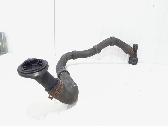 Tuyau radiateur d'un Volkswagen Polo, Autos : Pièces & Accessoires, Climatisation & Chauffage, Volkswagen, Utilisé, 3 mois de garantie