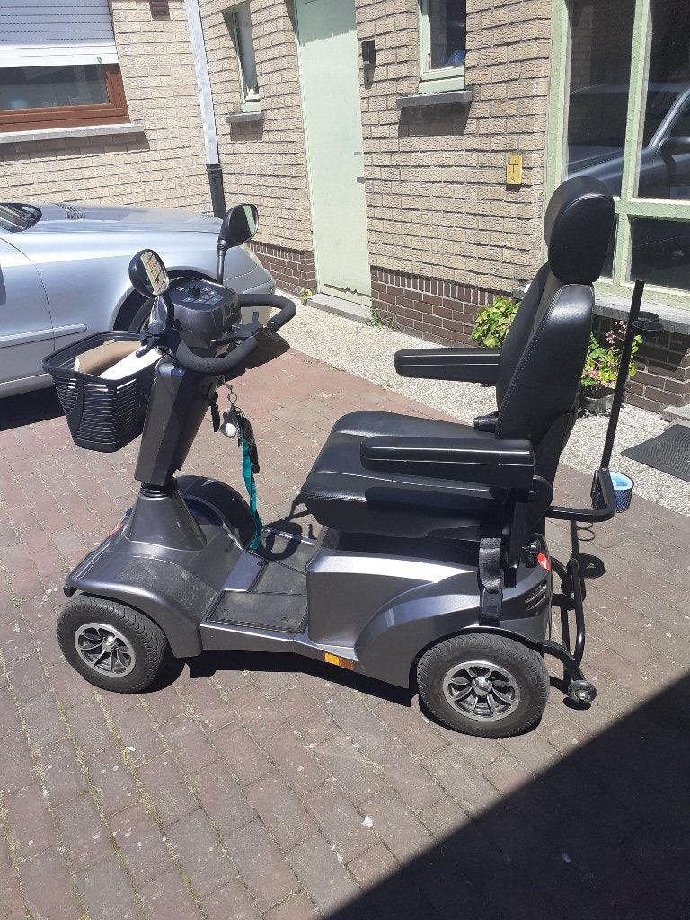 scootmobiel, Ophalen, Zo goed als nieuw, 16 km/u of meer, 46 km of meer