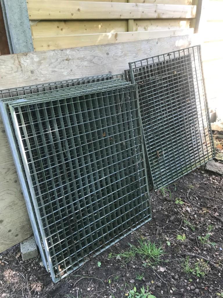 Metalen roosters., Doe-het-zelf en Bouw, Metalen, Ophalen, Gebruikt