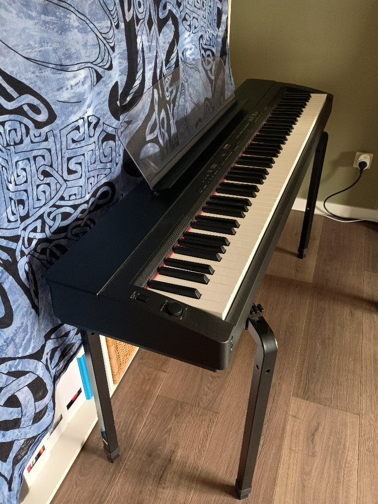 Piano Yamaha - digitaal p155, Muziek en Instrumenten, Ophalen, Gebruikt, Zwart, Digitaal