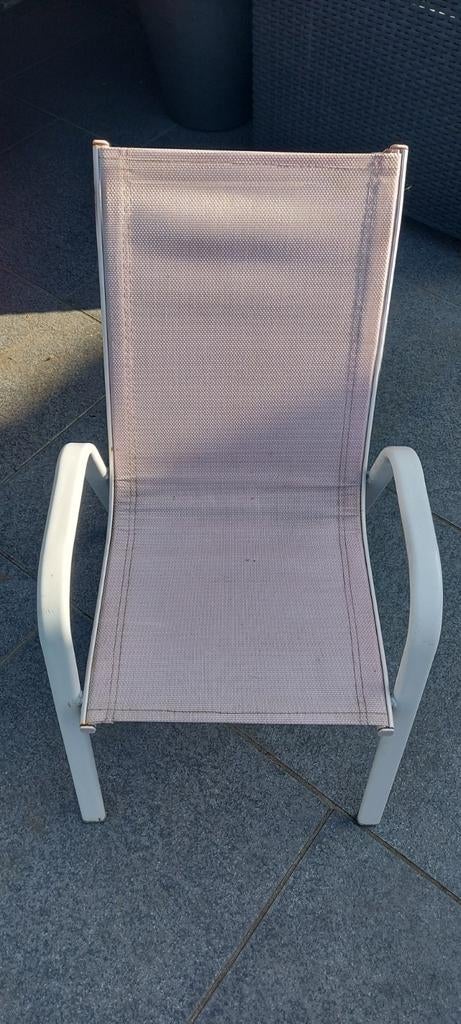Chaise extérieure pour enfant, Enlèvement