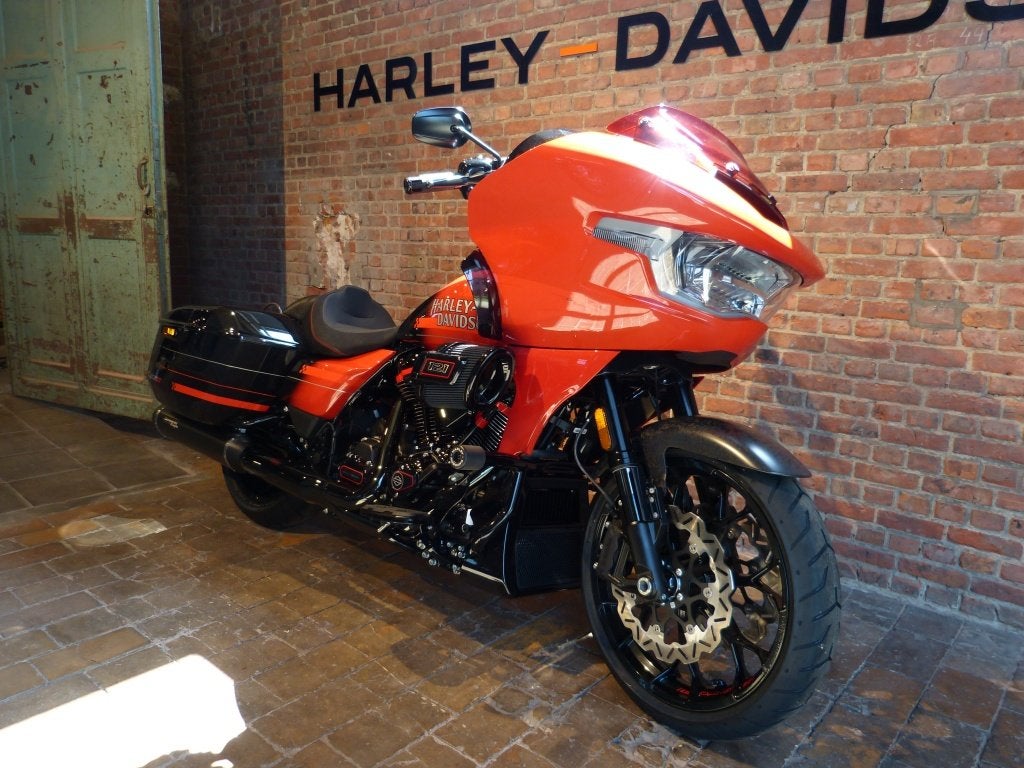 Harley-Davidson TOURING CVO ROAD GLIDE ST, Plus de 35 kW, Info@freedom-machines.be, Neuf, 1983 cm³