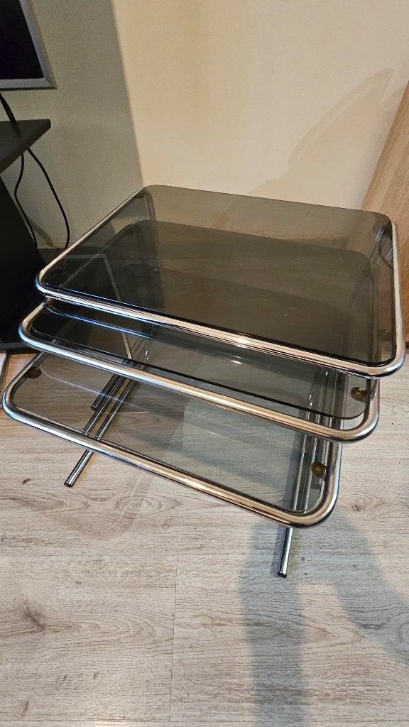 Bijzettafels in fumé glas, Huis en Inrichting, Tafels | Bijzettafels, Ophalen, Gebruikt, Rechthoekig, Glas