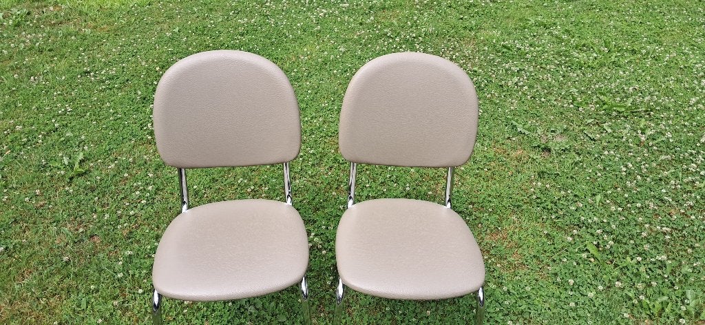 2 stoelen, Ophalen, Gebruikt, Bruin, Twee