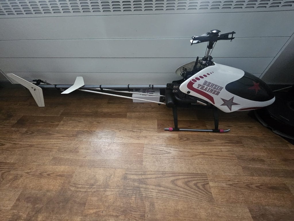 Vario benzin trainer   !!!! NEUF JAMAIS VOLE !!!!, Hobby & Loisirs créatifs, Modélisme | Radiocommandé & Téléguidé | Hélicoptères & Quadricoptères