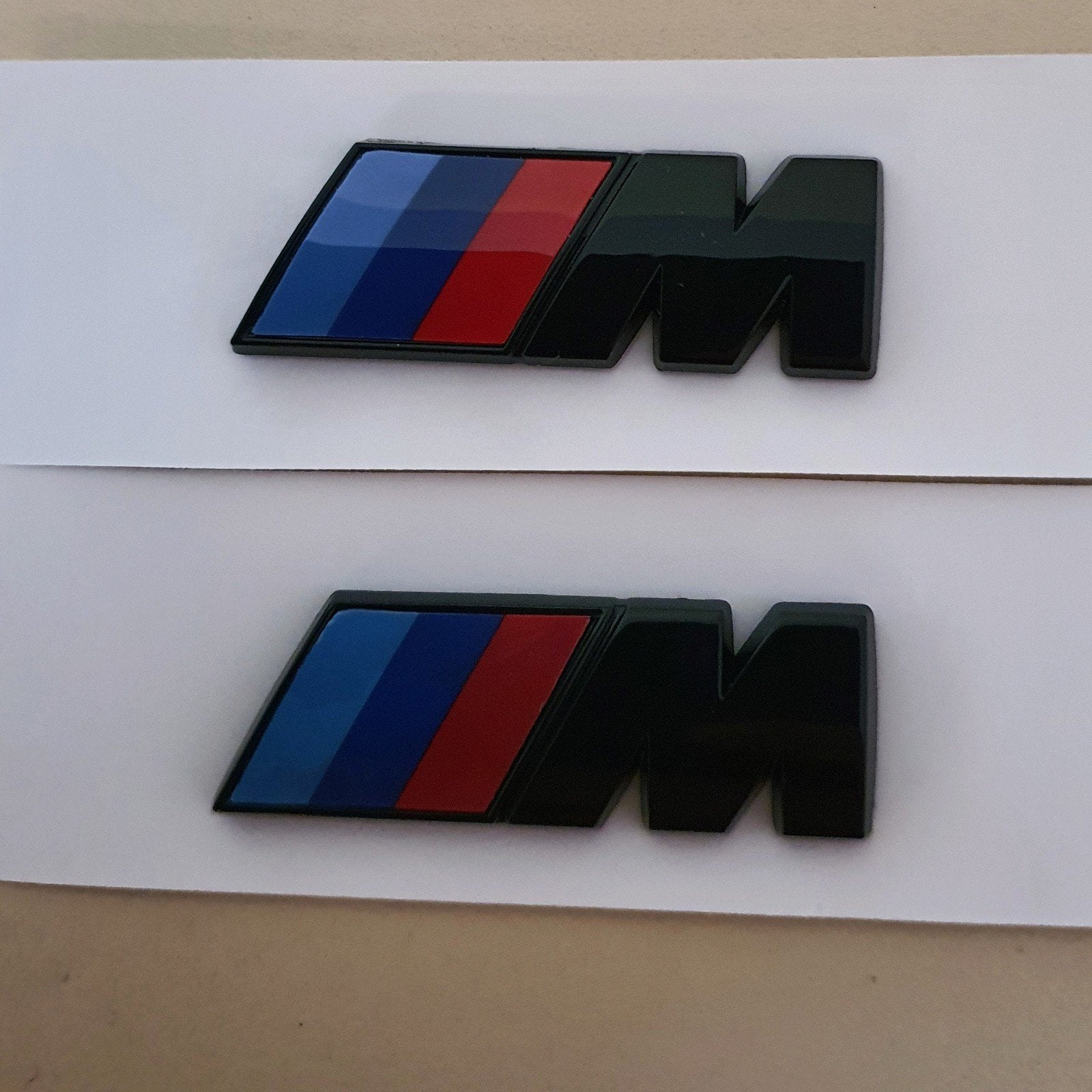 Bmw spatbord zijkant M power logo's 15 mm x 45 mm, Auto diversen, Autostickers, Ophalen of Verzenden