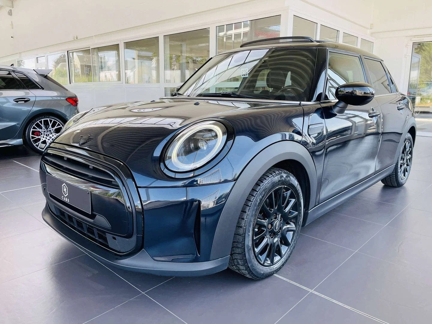 MINI Cooper 1.5iA * GARANTIE + TOIT PANO + LED + GPS + CUIR, Auto's, Mini, Gebruikt, Bedrijf, 5 deurs, Cooper