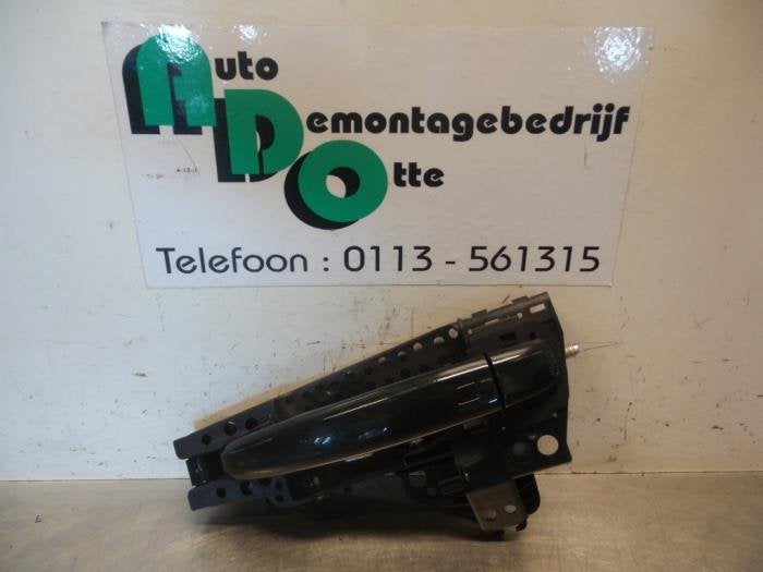 Poignée portière 4portes arrière gauche d'un Audi A4 (A4, Autos : Pièces & Accessoires, -, Utilisé, -, -