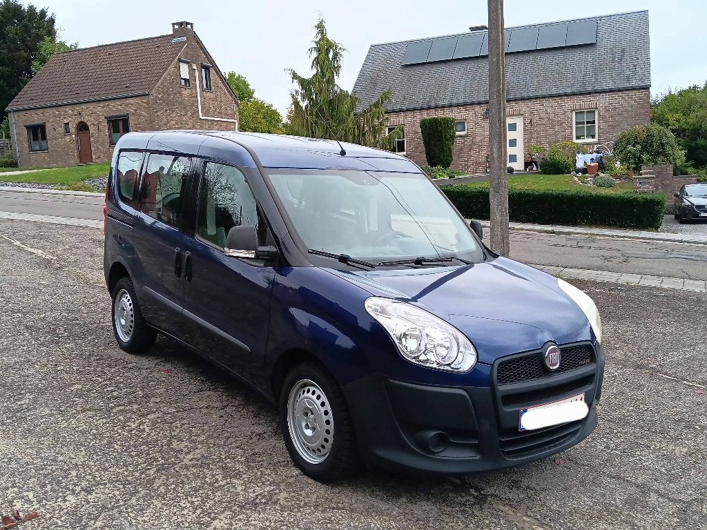 Fiat Doblo 1.6 Multijet 2012 Euro 5b ( 87.000 km ) Ct Ok, Autos, Ordinateur de bord, Euro 5, Doblo, Boîte manuelle