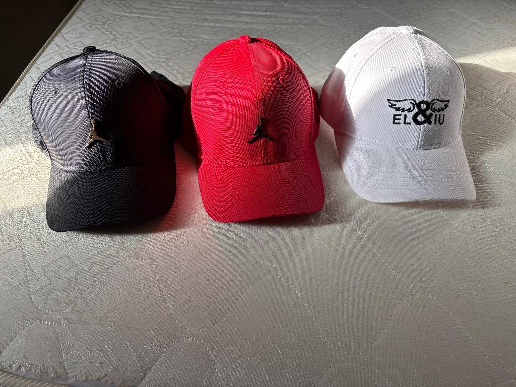 Casquette, Ophalen, Pet
