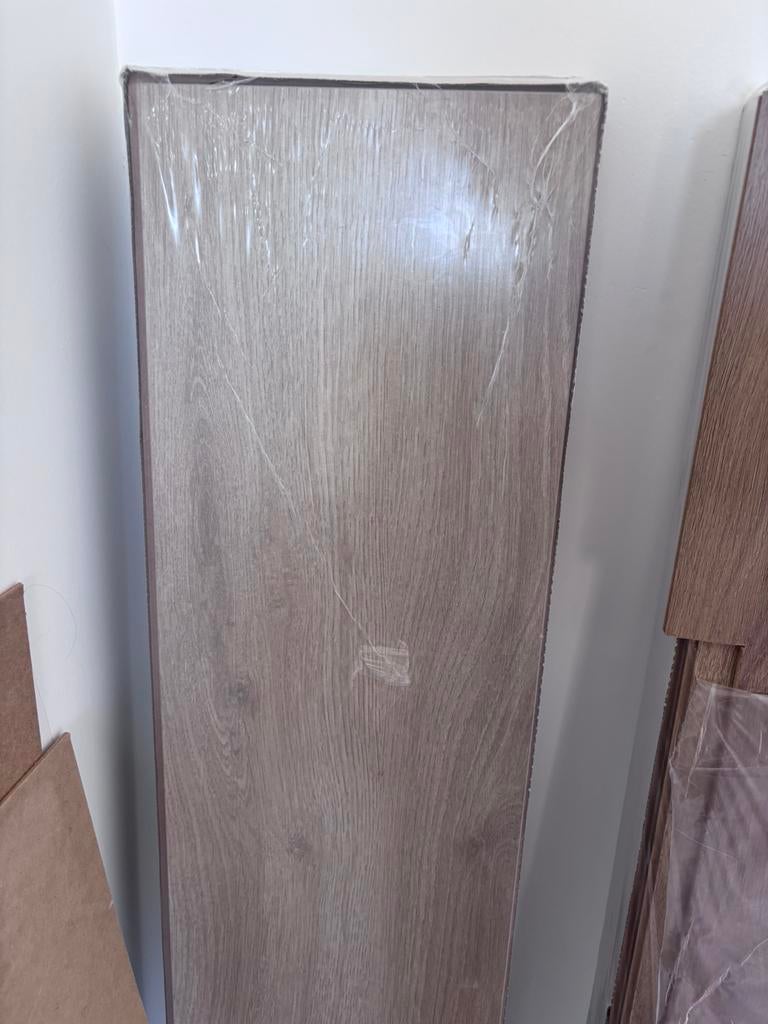 Eiken laminaat (4V) – nieuw in verpakking – 2,7 m² per pak, Ophalen, Nieuw