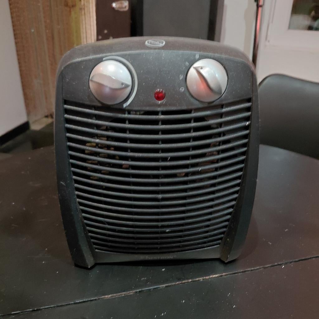 Petit appareil de chauffage Bestron AFH221N-B (1800-2000W), 800 watts ou plus, Enlèvement ou Envoi, Comme neuf, Haut rendement (HR)