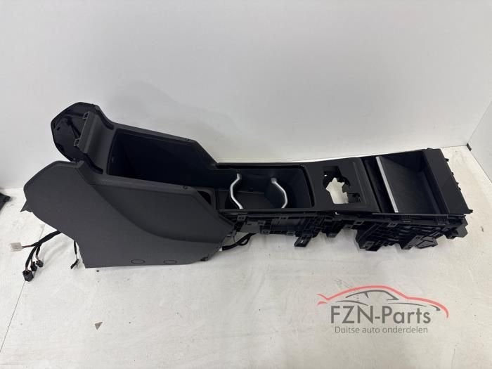 VW Tiguan 571 Middenconsole Hoogglans Zwart (571863241), Ophalen of Verzenden, Gebruikt