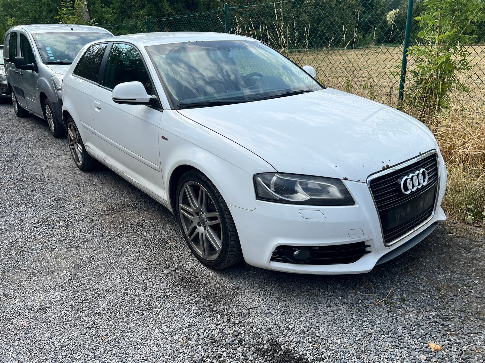 Audi a3 8P 1.9TDI 105, Autos, Audi, Particulier, A3, Diesel, Euro 5, 3 portes, Boîte manuelle, Blanc, Cuir, Traction avant, Enlèvement