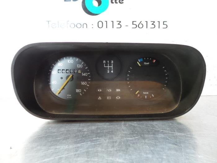 Instrument de bord d'un Opel Kadett (Kadett C 73-), Autos : Pièces & Accessoires, -, Utilisé, -, -