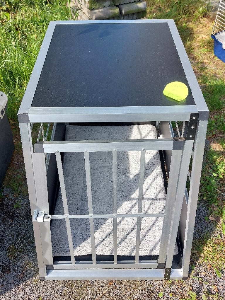 Cage robuste pour voiture et chien, Enlèvement, Comme neuf