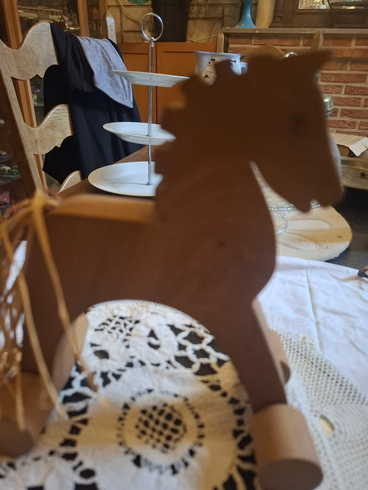 Cheval en bois vintage, Enfants & Bébés, Jouets | Jouets a bascule, Comme neuf, Enlèvement ou Envoi