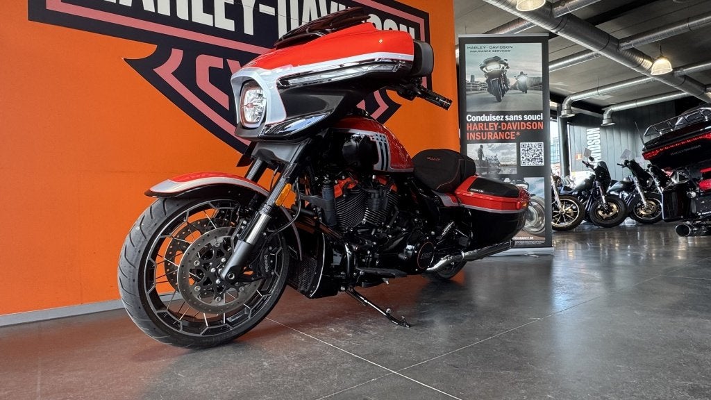 Harley-Davidson Tour STREET GLIDE CVO (bj 2024), Motoren, Traction Control, Overig, 1977 cc