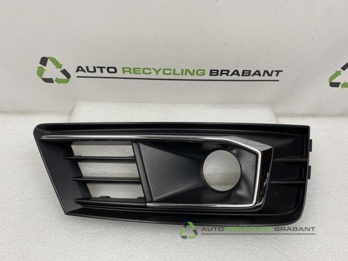Pare-chocs grille d'un Audi A4, -, 3 mois de garantie, Utilisé, -