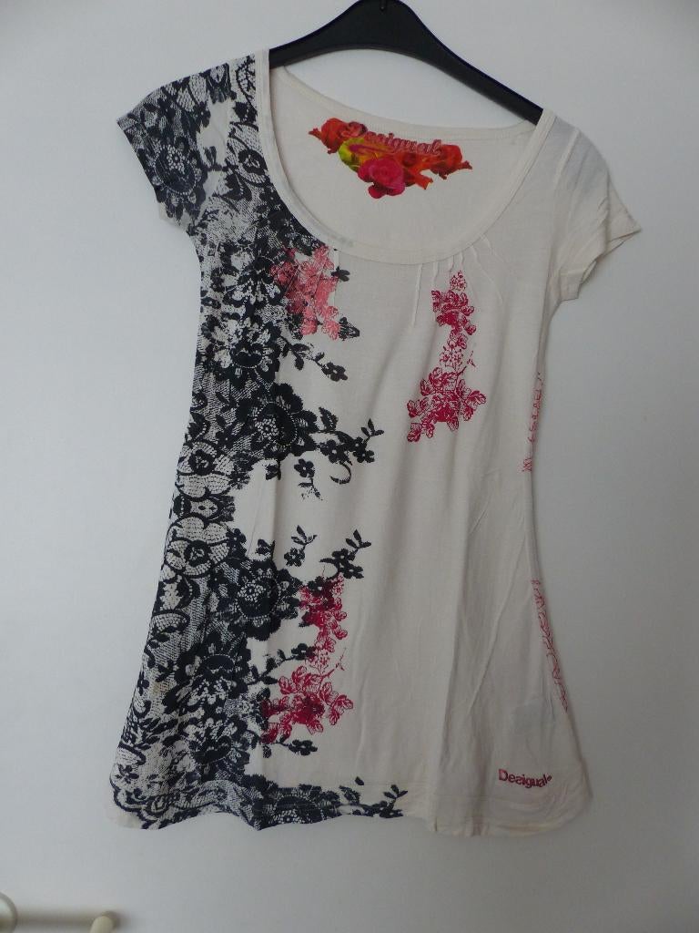 Desigual gekleurd shirtje korte mouwen - maat XS, Kleding | Dames, Overige kleuren, Ophalen of Verzenden, Zo goed als nieuw, Korte mouw