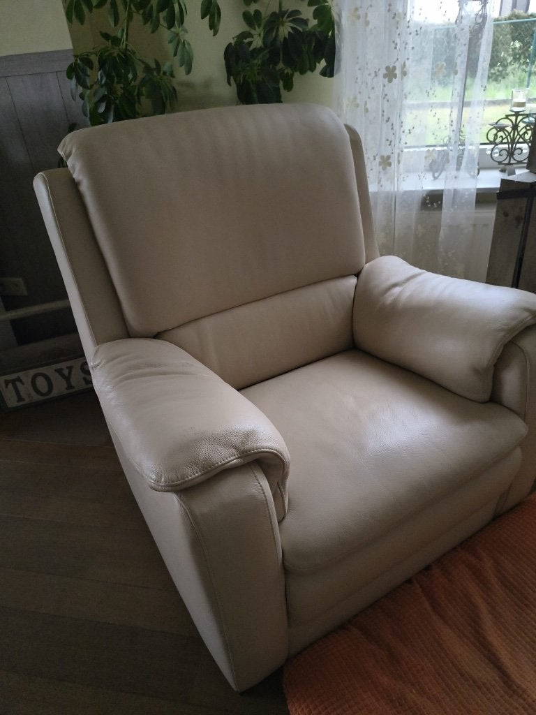 Lederen salon met elektrische relaxen., Maison & Meubles, Enlèvement, Utilisé, Cuir, Landelijk, neutraal