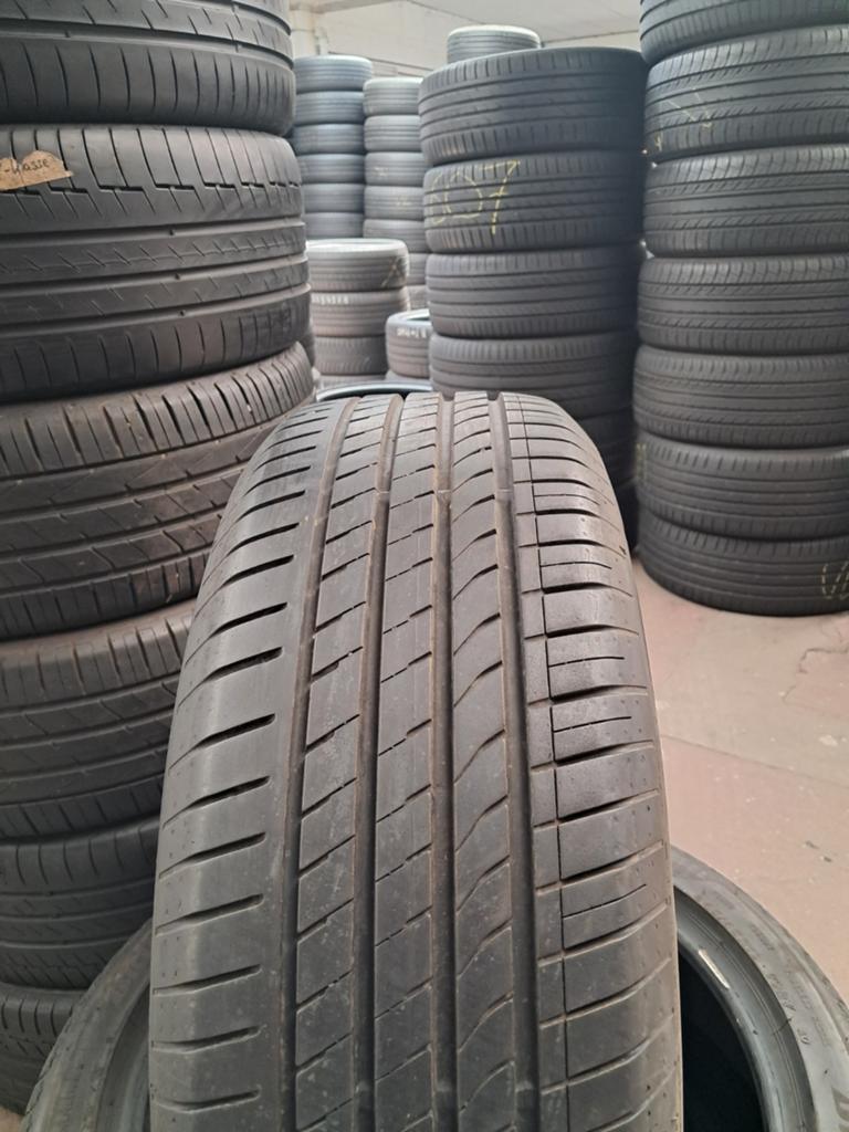 21560r16 215 60 r16 215/60/r16 GREEN avec montage et  equili, Enlèvement ou Envoi