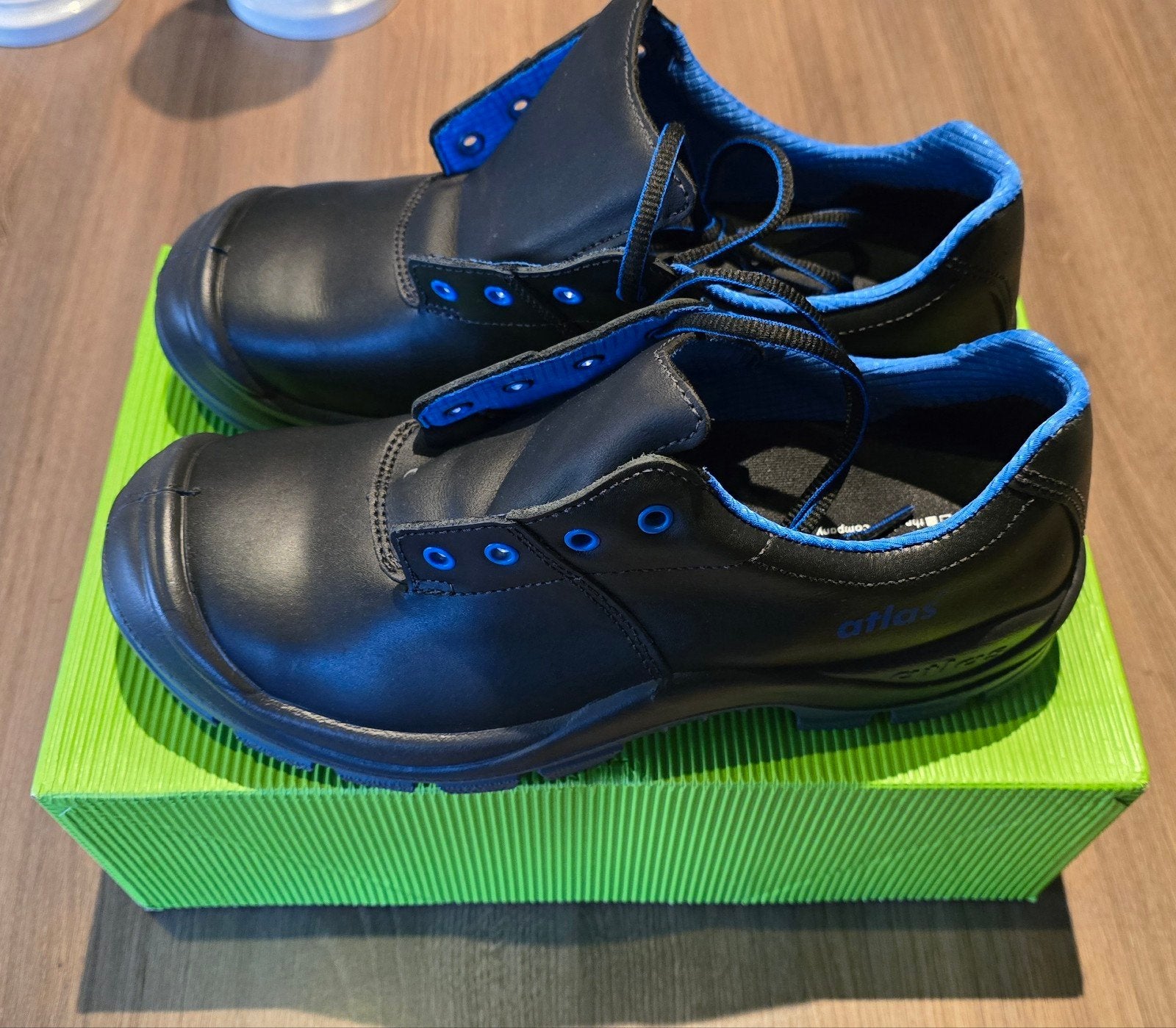 NIEUW NOOIT GEBRUIKT VEILIGHEIDSSCHOENEN MAAT 42, Doe-het-zelf en Bouw, Veiligheidskleding, Ophalen, Nieuw