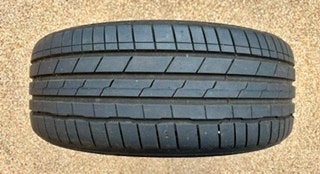 2 Pneus Hankook Ventus S1 evo3 225/45 R19 96W, Autos : Pièces & Accessoires, Véhicule de tourisme, Pneus été, Pneu(s), Utilisé