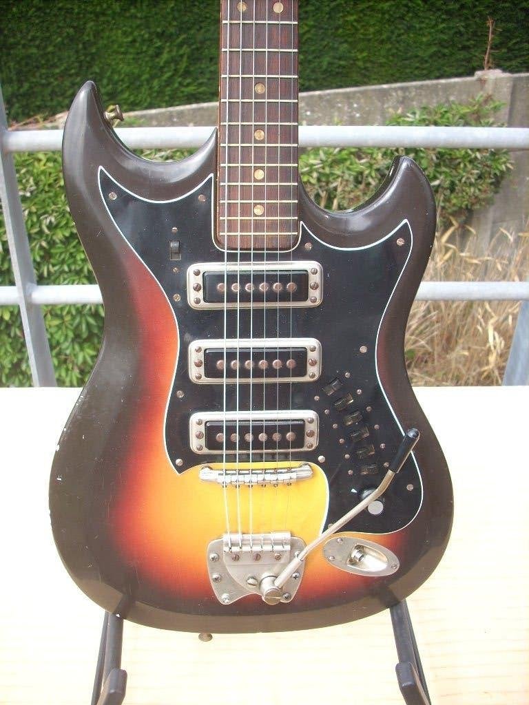 Hagstrom III van 1966, Ophalen, Fender