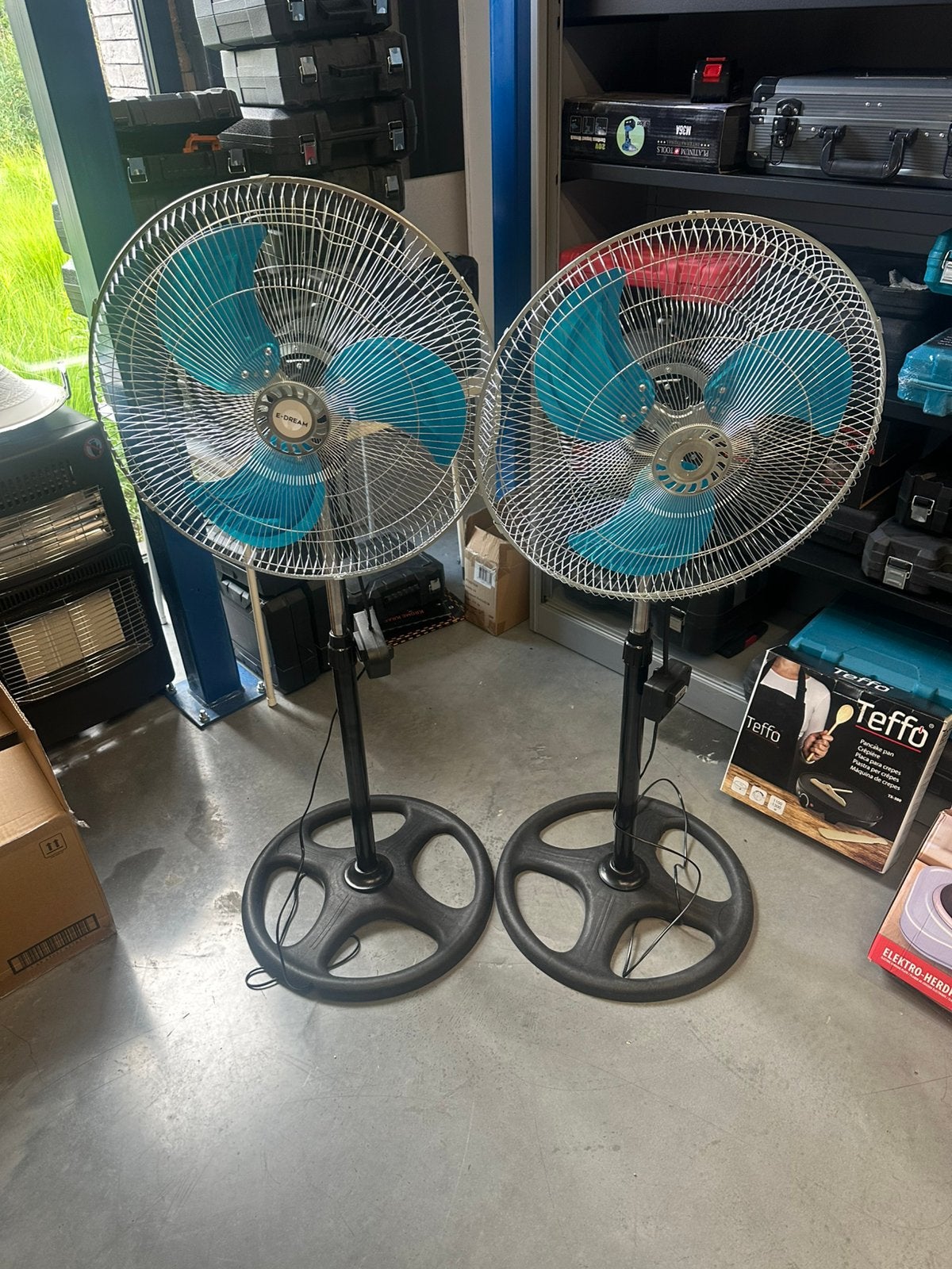 NIEUE Ventilator 2 Stuks! 30€ per stuk, Elektronische apparatuur, Ventilatoren, Ophalen, Nieuw, Statiefventilator