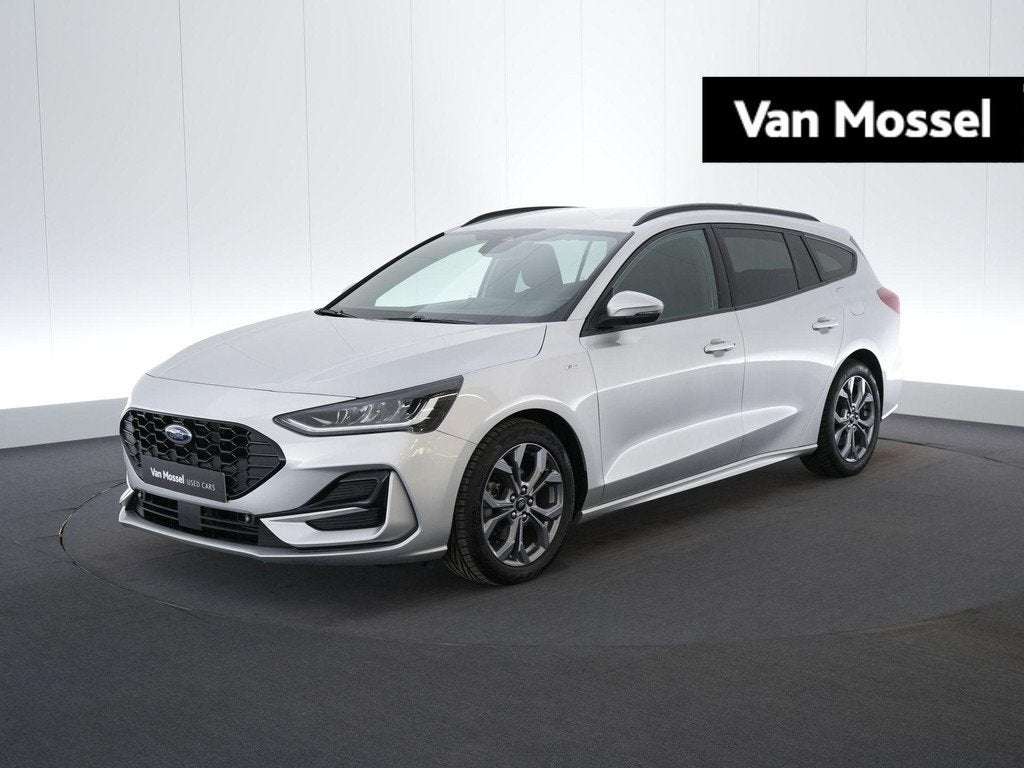 Ford Focus Clipper ST Line Style|Automaat||Camera|Carplay, Auto's, 1349 kg, Stof, Gebruikt, Euro 6
