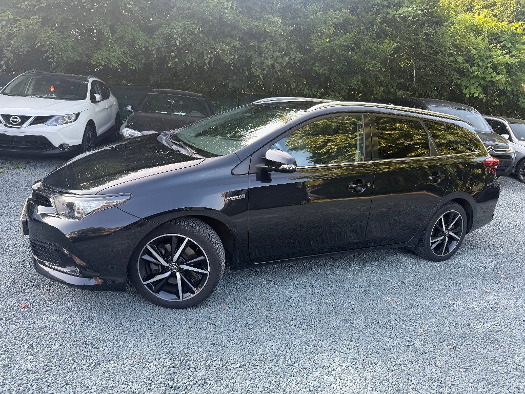 Toyota Auris Black Edition Benzine/Hybrid*Netto 11570*, Auto's, Automaat, Euro 6, Zwart, Bedrijf