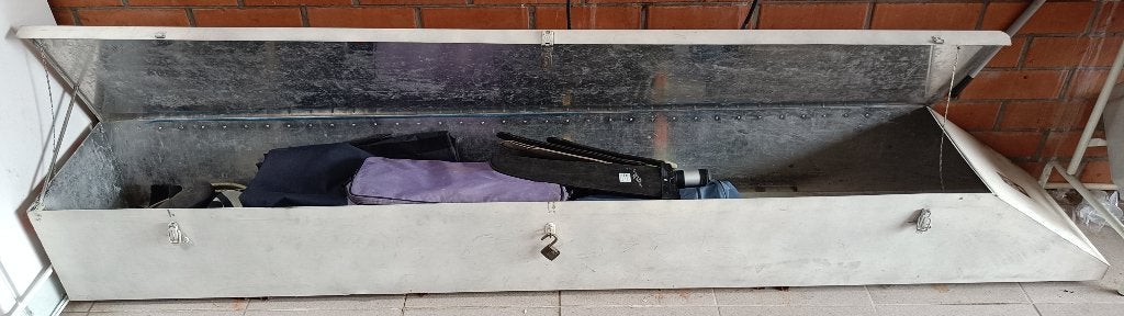 transport bak in aluminium om op wagenrek te plaatsen, Ophalen, Gebruikt