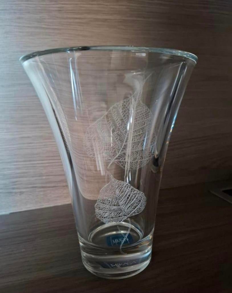 Magnifique vase en cristal Mikasa, Enlèvement ou Envoi, Comme neuf, Autres matériaux, Moins de 50 cm