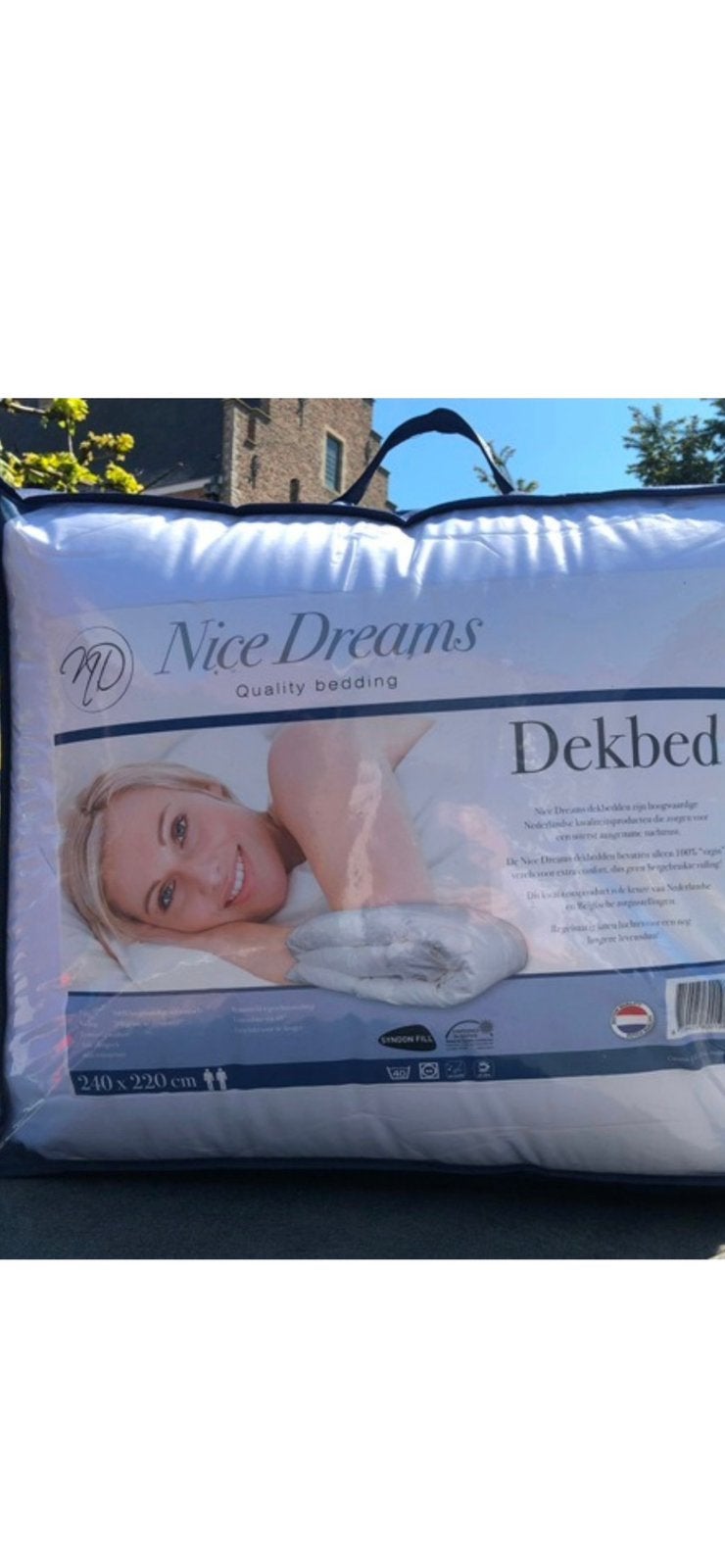 Dekbed 240 X 220 NIEUW !, Huis en Inrichting, Slaapkamer | Beddengoed, Ophalen, Nieuw