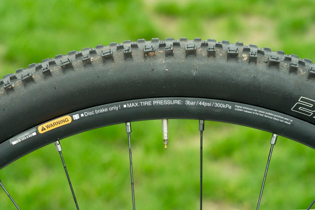 Shimano XT M8000 wielset 27,5”, Fietsen en Brommers, Fietsonderdelen, Zo goed als nieuw, Aluminium, Mountainbike, Shimano xt