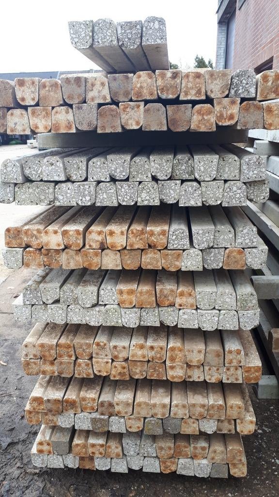 Te koop betonpalen 7x7 3,00 mtr, 3,20 mtr, 3,70 mtr 9x9 370, Tuin en Terras, Ophalen, Gebruikt, 250 cm of meer, Palen