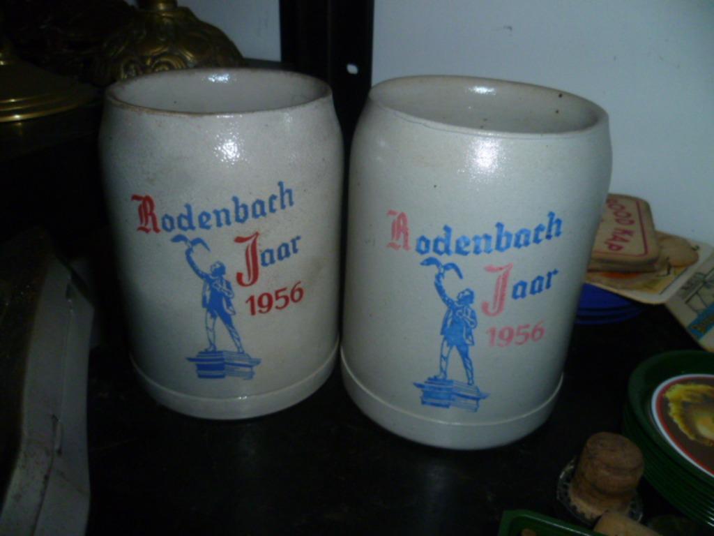 2 OUDE BIERPOTTEN RODENBACH, Ophalen of Verzenden