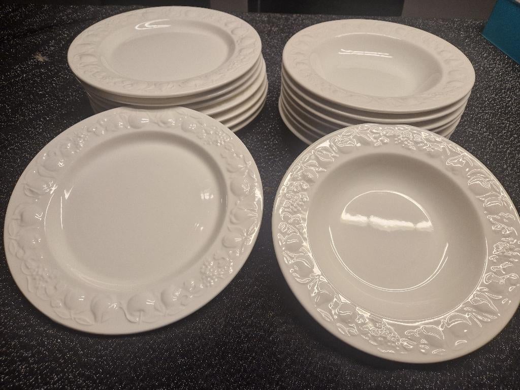 Assiettes gaufrées Franco Giorgi, Enlèvement