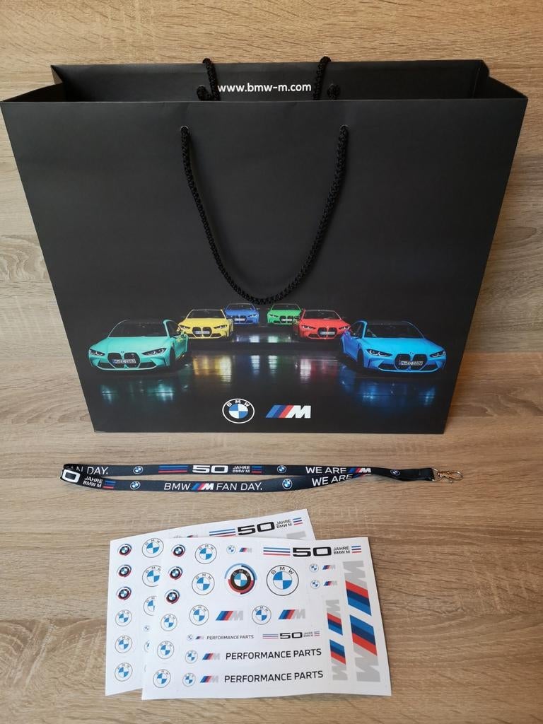 BMW 50 jahre M goodiebag, Ophalen