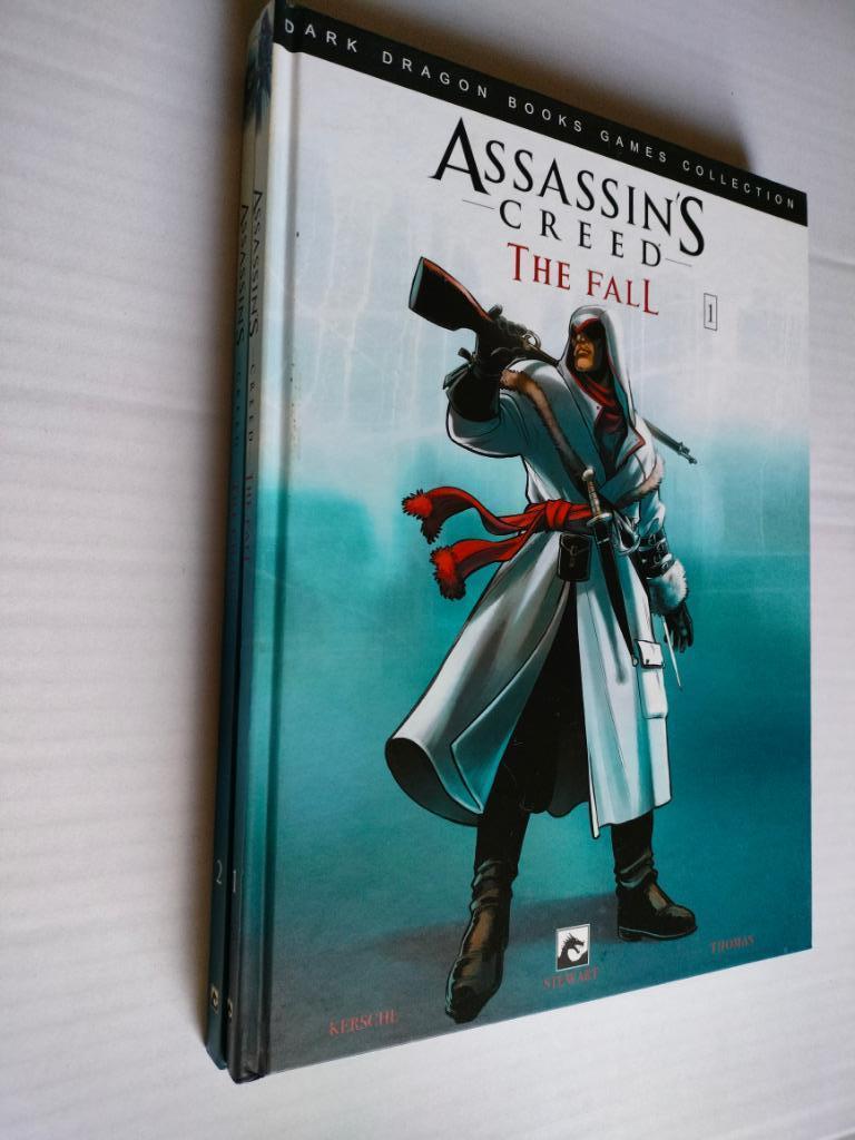 Collector Assasin's creed #1 Fall (2010) #2 The Chain (2012), Verzenden, Zo goed als nieuw, Film, Gebruiksvoorwerp