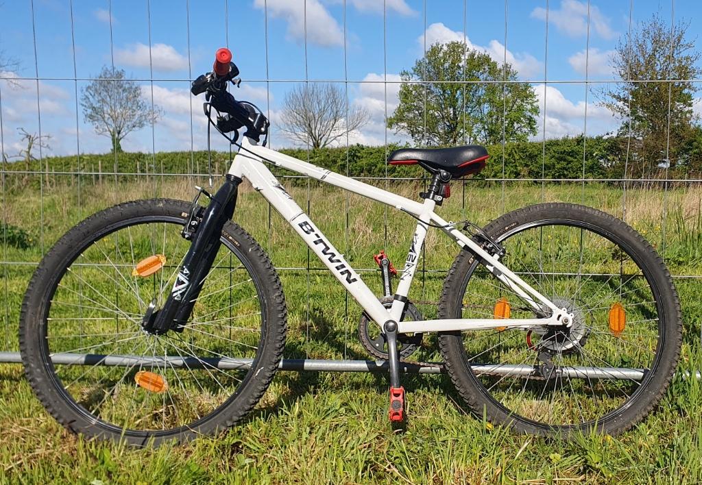 Mountainbike BTWIN Rockrider 300, Fietsen en Brommers, Gebruikt, Heren, Geen vering, Ophalen