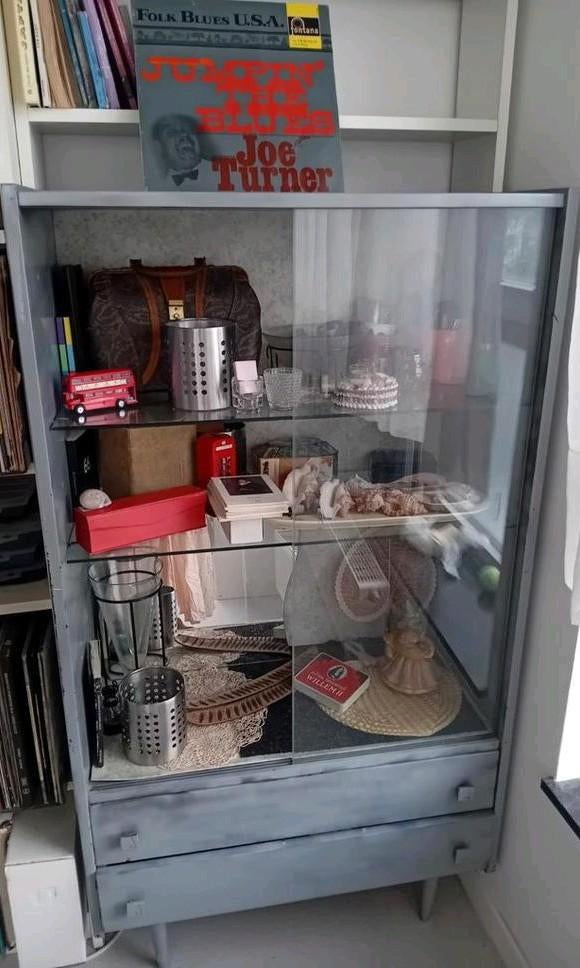 🔸️🔹Urgent jolie vitrine 2 tiroirs bois laiton vintage, Queen size, Utilisé, Sommier, 190 cm ou moins