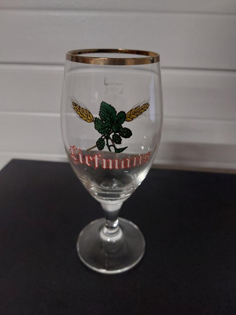 Oud liefmans bierglas op voet, Ophalen of Verzenden, Zo goed als nieuw, Bierglas