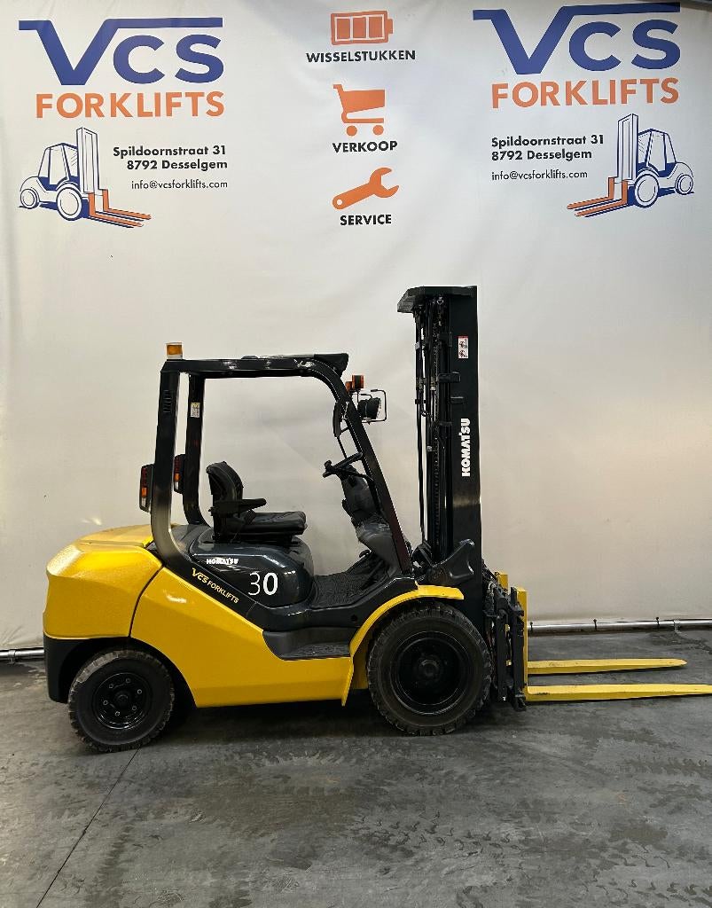 Komatsu heftruck diesel 3 t triplex vorkversteller +garantie, Articles professionnels, Machines & Construction | Chariots élévateurs & Transport interne